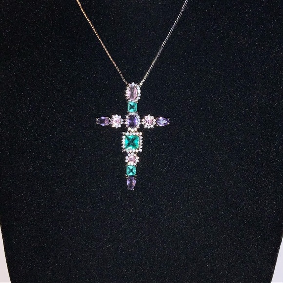 4ct Gemstone Cross Pendant - Picture 7 of 9